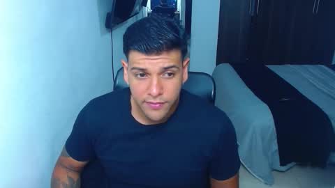 Snapshot of mack_demon chatting on September 2025 04:05:02 AM Mack online show from September 2025 04:05:02 AM
