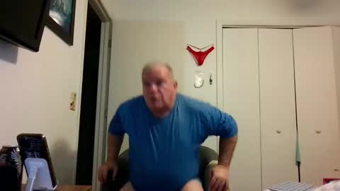 mackdocc001 online show from November 2025 03:14:02 PM