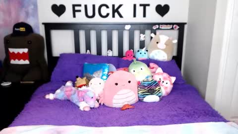 Mackenzie Wolfe online show from January 2026 05:56:01 AM