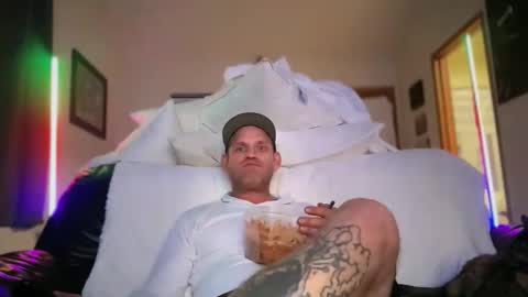 MackinCaliAllDay online show from October 2025 10:08:01 AM