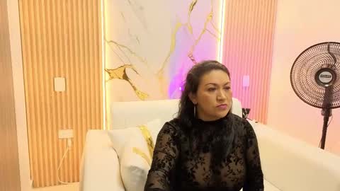 Madam Hott  online show from September 2025 03:39:02 AM