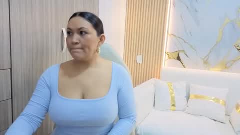 Madam Hott  online show from September 2025 03:41:02 AM