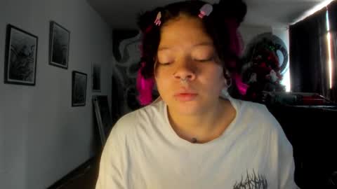 di online show from November 2025 04:00:01 PM