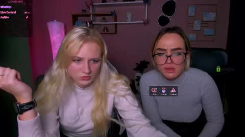 Snapshot of madam_ulis chatting on November 2025 02:56:01 PM Ulis online show from November 2025 02:56:01 PM