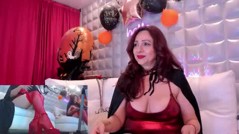 Snapshot of madame_angelic_ chatting on October 2025 05:19:02 AM ANGELIC online show from October 2025 05:19:02 AM