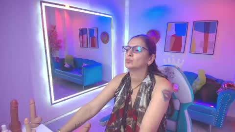 Madame Scarllet  online show from April 2026 11:37:01 AM