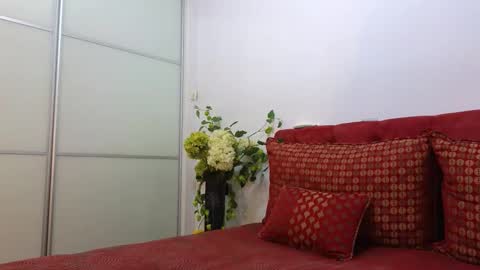 Maddalena online show from May 2026 08:47:02 PM