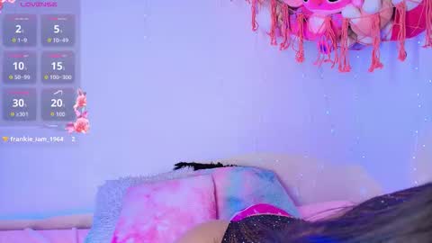 maddie 09 online show from October 2025 11:30:02 AM