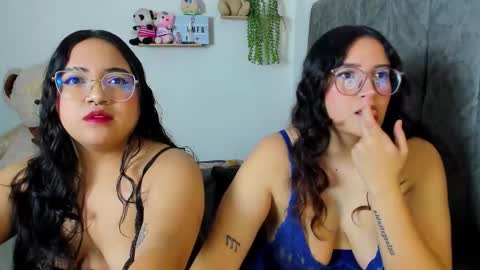 Snapshot of maddie_and_chelsea_ chatting on September 2025 09:31:02 PM Maddie and Chelsea online show from September 2025 09:31:02 PM