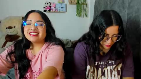 Snapshot of maddie_and_chelsea_ chatting on October 2025 11:06:01 AM Maddie and Chelsea online show from October 2025 11:06:01 AM