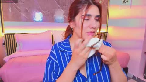 Snapshot of maddie_beauty chatting on March 2026 04:35:02 PM Maddie online show from March 2026 04:35:02 PM