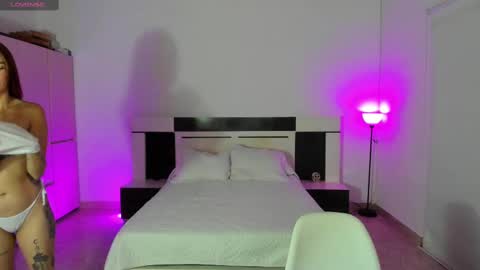 Snapshot of maddie_foxx chatting on February 2025 12:20:01 AM Maddie online show from February 2025 12:20:01 AM