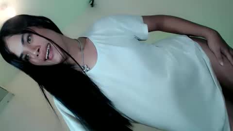 Im ZY DONT FORGET TO FOLLOW ME - online show from January 2025 11:22:01 PM