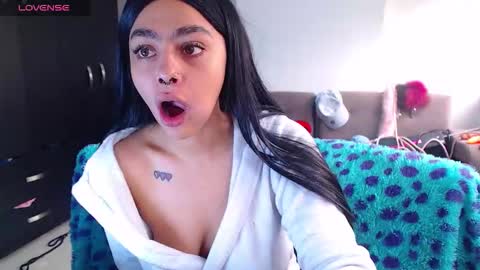 maddiie and clyde online show from March 2026 02:02:02 PM