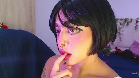 Maddie online show from October 2025 10:21:02 PM