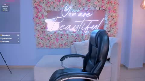 Snapshot of maddisonlowe chatting on February 2025 10:27:02 AM Maddison online show from February 2025 10:27:02 AM