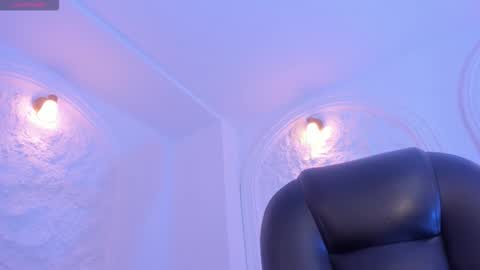 Maddison online show from December 2025 04:21:01 AM