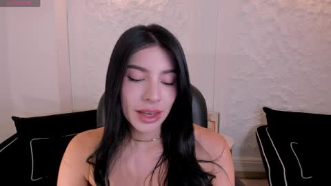 Maddison online show from May 2026 07:41:01 PM