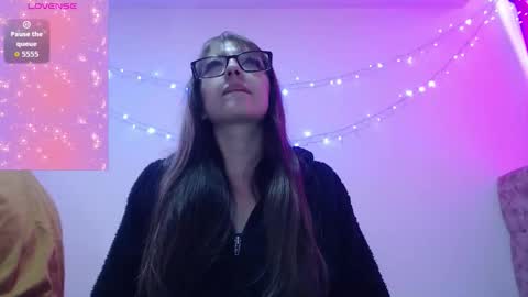 Maddy UwU online show from December 2025 07:18:01 PM