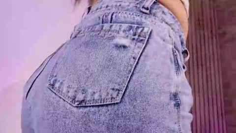 Snapshot of maddy__rose chatting on November 2025 03:01:02 PM Maddy online show from November 2025 03:01:02 PM