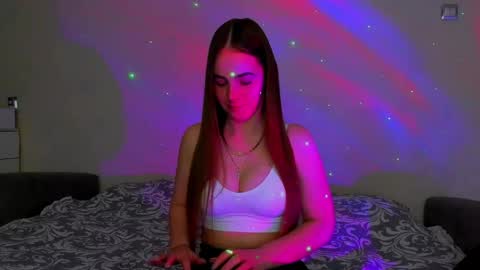 maddy_gate online show from April 2026 05:25:01 PM