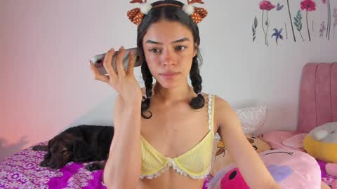 Snapshot of maddy_parker__ chatting on April 2026 10:07:02 PM maddy_parker__ online show from April 2026 10:07:02 PM