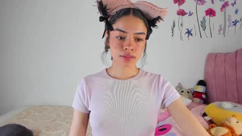 Snapshot of maddy_parker__ chatting on May 2026 08:26:02 PM maddy_parker__ online show from May 2026 08:26:02 PM