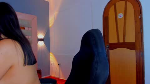 Snapshot of maddycrofft chatting on January 2025 10:55:01 AM Maddy Crofft online show from January 2025 10:55:01 AM