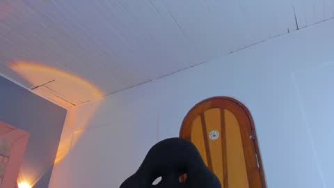 Snapshot of maddycrofft chatting on January 2025 05:15:01 PM Maddy Crofft online show from January 2025 05:15:01 PM