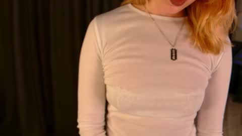 Snapshot of maddygarcia chatting on September 2025 10:26:02 PM maddygarcia online show from September 2025 10:26:02 PM