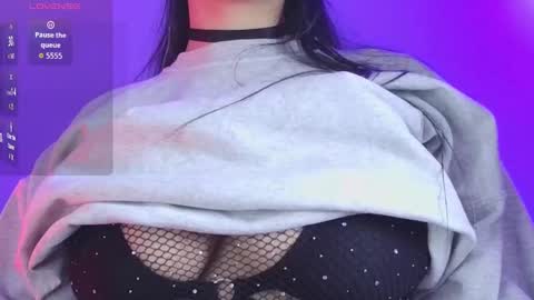   Please followme and rate me your thumbs up online show from October 2025 10:40:01 PM