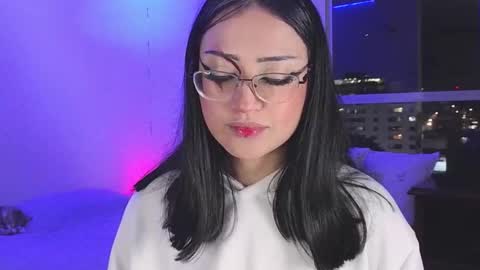   Please followme and rate me your thumbs up online show from October 2025 01:03:01 AM