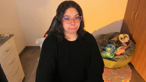 Snapshot of madelaine_taylor chatting on September 2025 11:26:02 AM madelaine_taylor online show from September 2025 11:26:02 AM