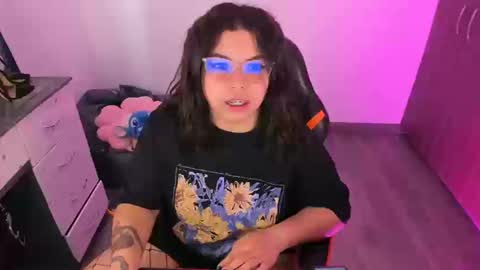 Snapshot of madelaine_taylor chatting on October 2025 03:46:02 PM madelaine_taylor online show from October 2025 03:46:02 PM