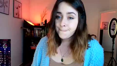 Snapshot of madelamee chatting on February 2026 12:17:01 AM madelamee online show from February 2026 12:17:01 AM