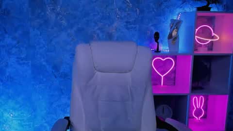 Madeline online show from March 2026 08:52:01 AM