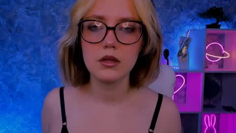 Madeline online show from March 2026 08:18:01 AM