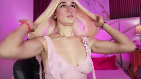 Madeline  online show from February 2026 05:07:02 AM