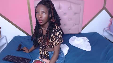 Snapshot of madeline_woods chatting on December 2024 01:59:01 AM Madeline online show from December 2024 01:59:01 AM