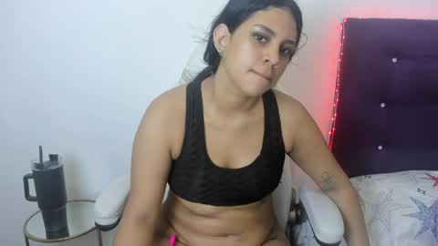 madelinesquit online show from May 2026 06:59:01 PM
