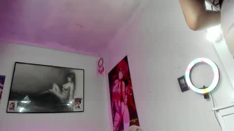 Madelyn. online show from November 2025 10:19:02 PM