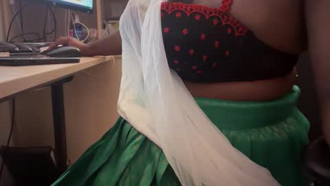 Snapshot of madeson1112 chatting on November 2025 09:09:02 AM madeson1112 online show from November 2025 09:09:02 AM