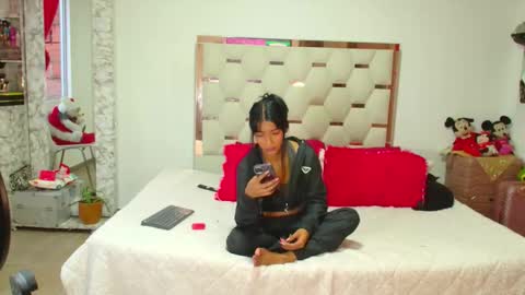 madelyn roses online show from November 2025 10:23:01 PM