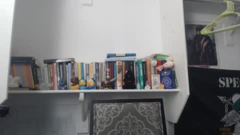 Snapshot of madfeather chatting on November 2025 10:19:02 PM Letty online show from November 2025 10:19:02 PM