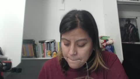 Snapshot of madfeather chatting on December 2025 09:34:02 PM Letty online show from December 2025 09:34:02 PM