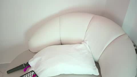 Madison Smith online show from October 2025 01:20:01 PM