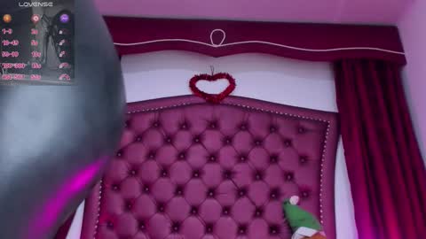 Maddison online show from December 2025 12:53:02 PM