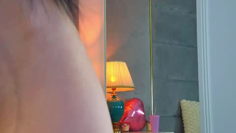 Snapshot of madison_kroft chatting on April 2026 04:10:02 AM MadisonKroft online show from April 2026 04:10:02 AM