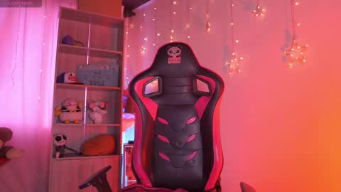 Madison   online show from February 2026 01:32:02 PM