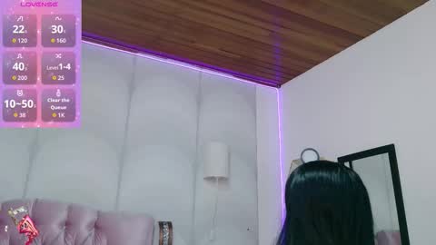 madison_oli online show from November 2025 12:05:02 PM